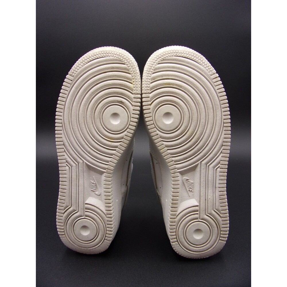 For @allyfish5 Nike Sneakers - Picture 8 of 9